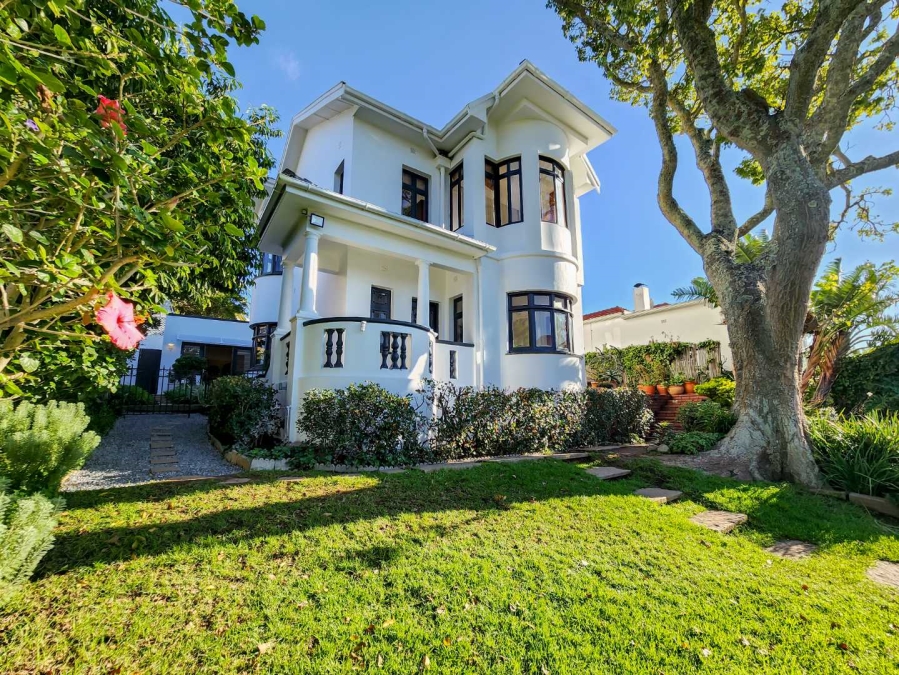 To Let 4 Bedroom Property for Rent in Gardens Western Cape